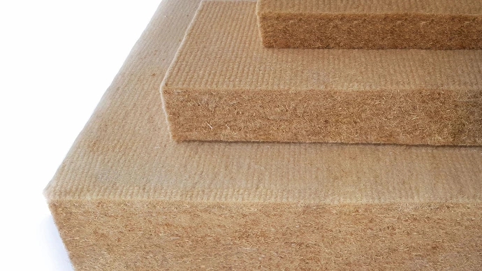 Isolation de toiture en laine de bois